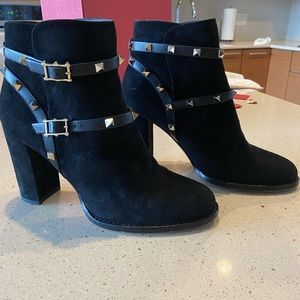 Valentino Rockstud suede bootie (size 40.5)
